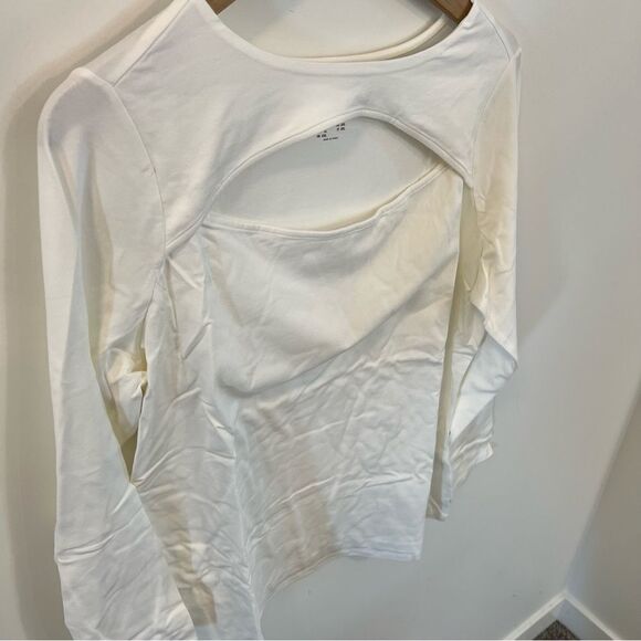 New G.I.L.I. Long Sleeve Open Keyhole Top | Size 1X - Picture 3 of 8